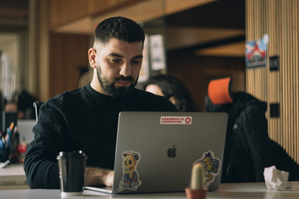 Professional looking for Remote Jobs in Lebanon